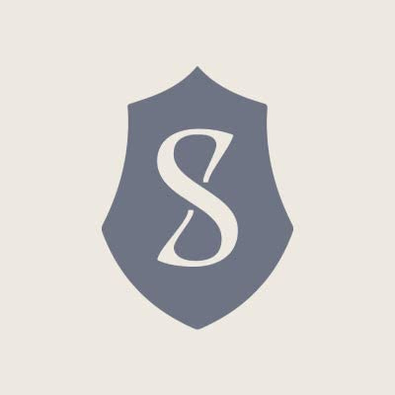 Classic plus (With Head-Tilt) Adjustable Bed Base, Head and Foot Lift, Tilt, Massage, Under-Bed Lights, USB, Memory Positions, Zero Gravity - Queen